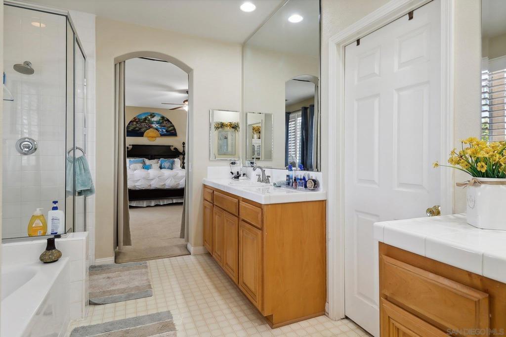 1094 Mount Dana Dr.