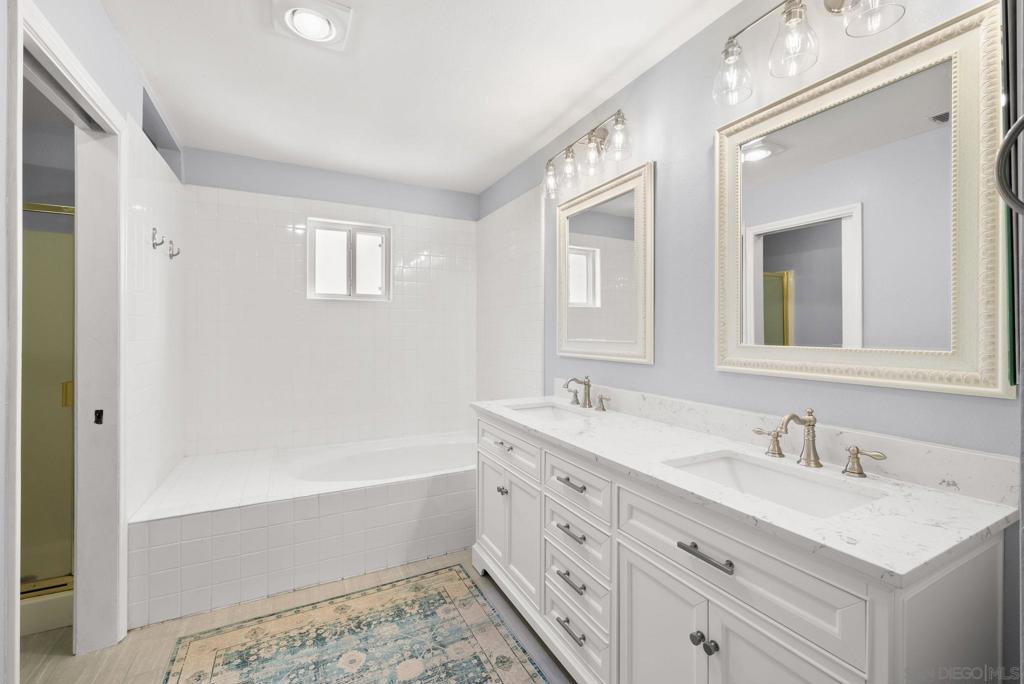 43 Port Royale Rd