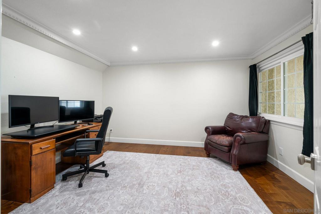 43 Port Royale Rd
