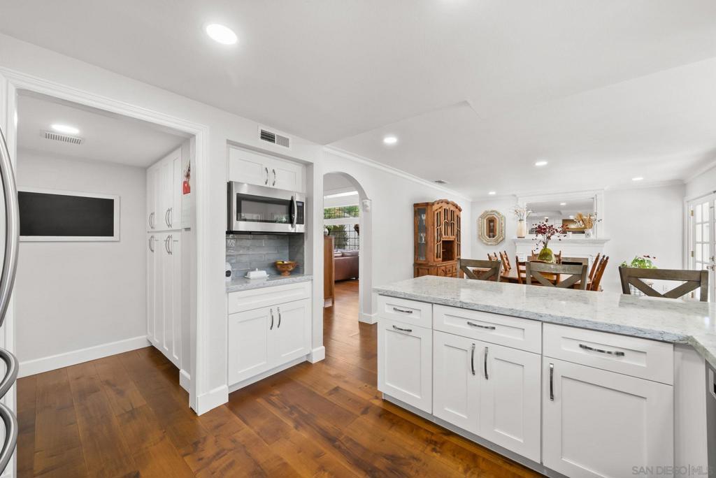 43 Port Royale Rd