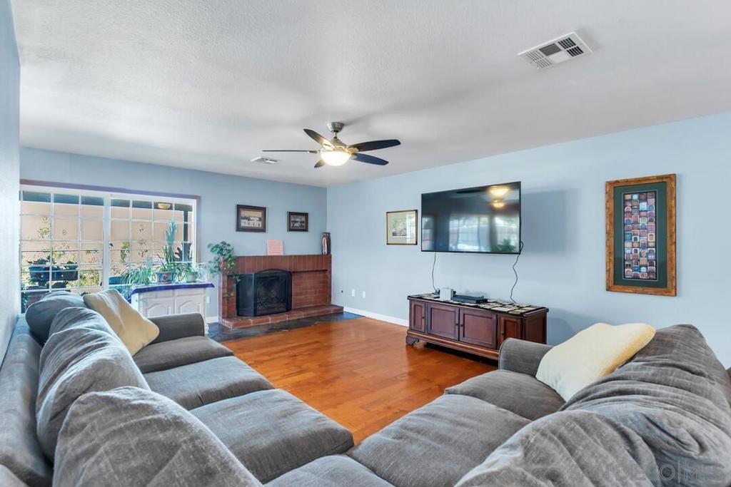 8116 Dicenza Lane