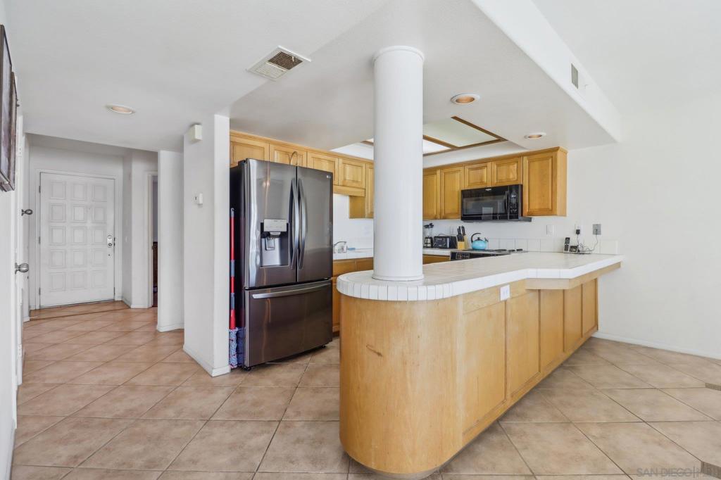 714 Seacoast Drive 302
