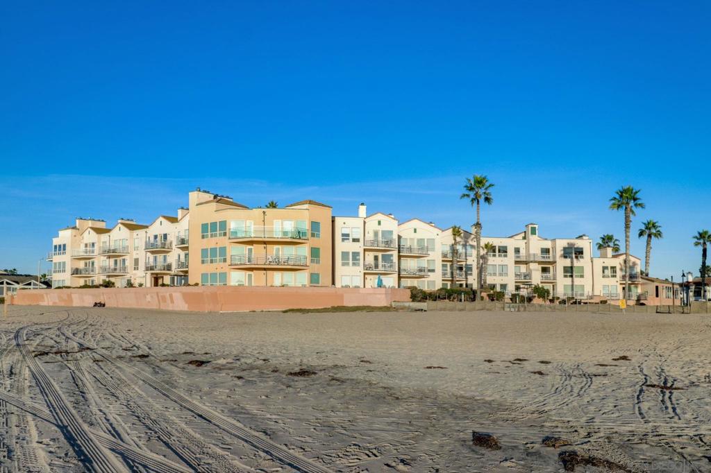 714 Seacoast Drive 302