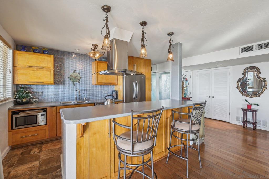 1352 Seacoast Dr