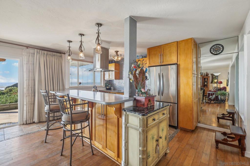 1352 Seacoast Dr