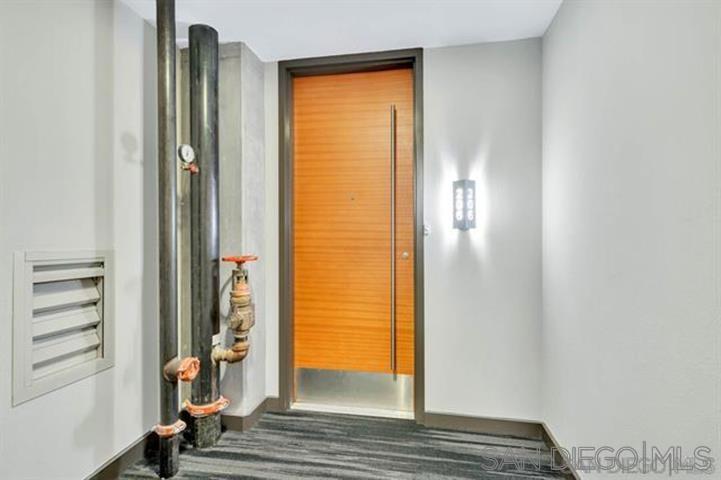 877 Island Ave 206