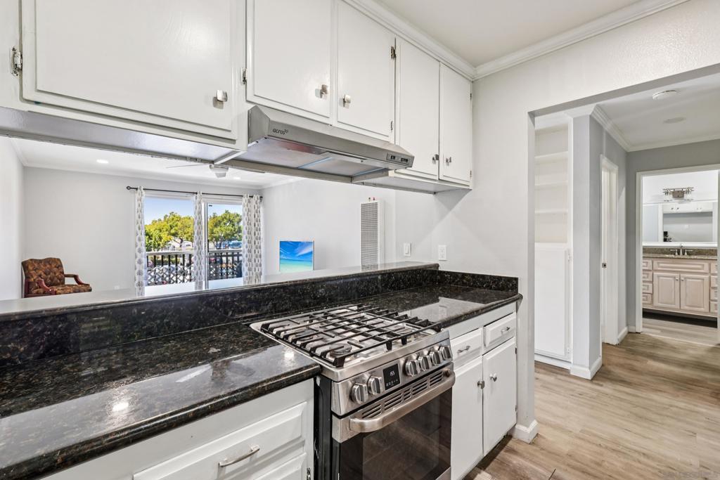 490 Fourth Ave 21