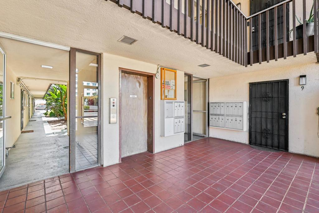 490 Fourth Ave 21
