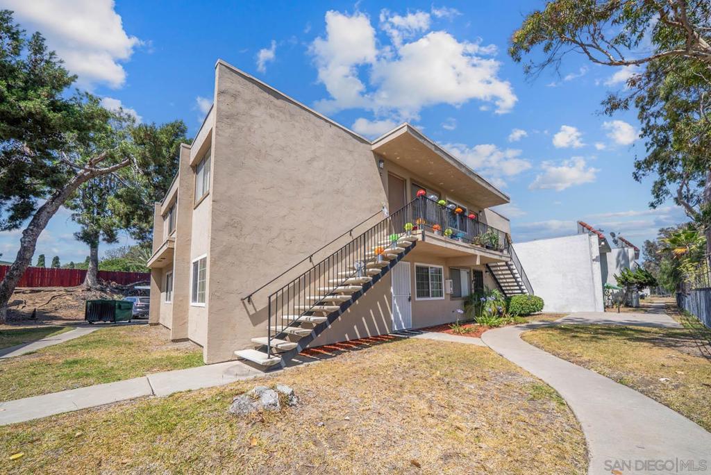 3414 Del Sol Blvd A