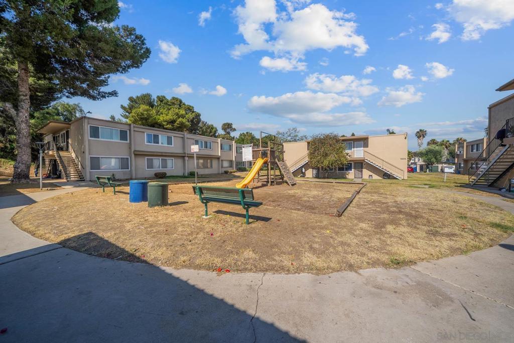 3414 Del Sol Blvd A