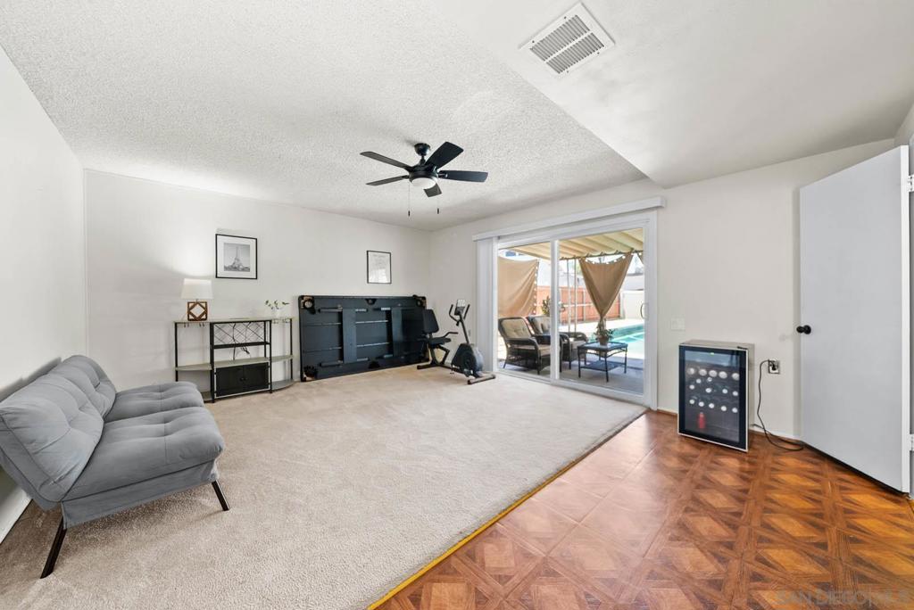 826 Floyd Ave