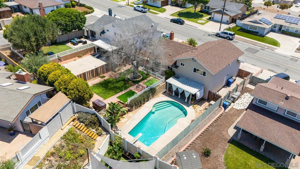 826 Floyd Ave