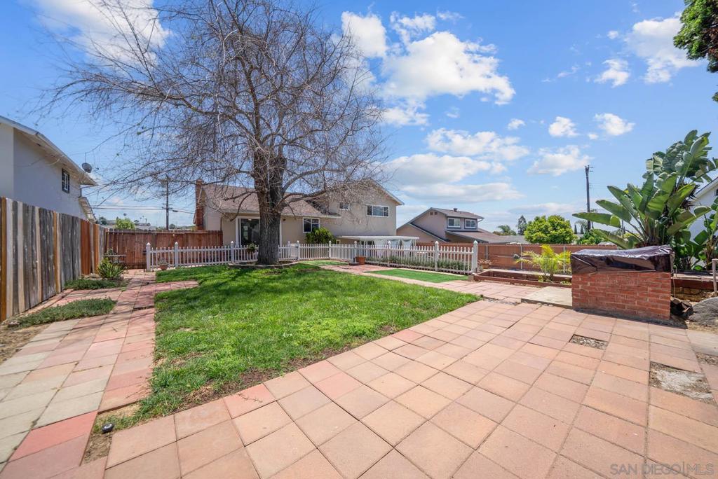 826 Floyd Ave