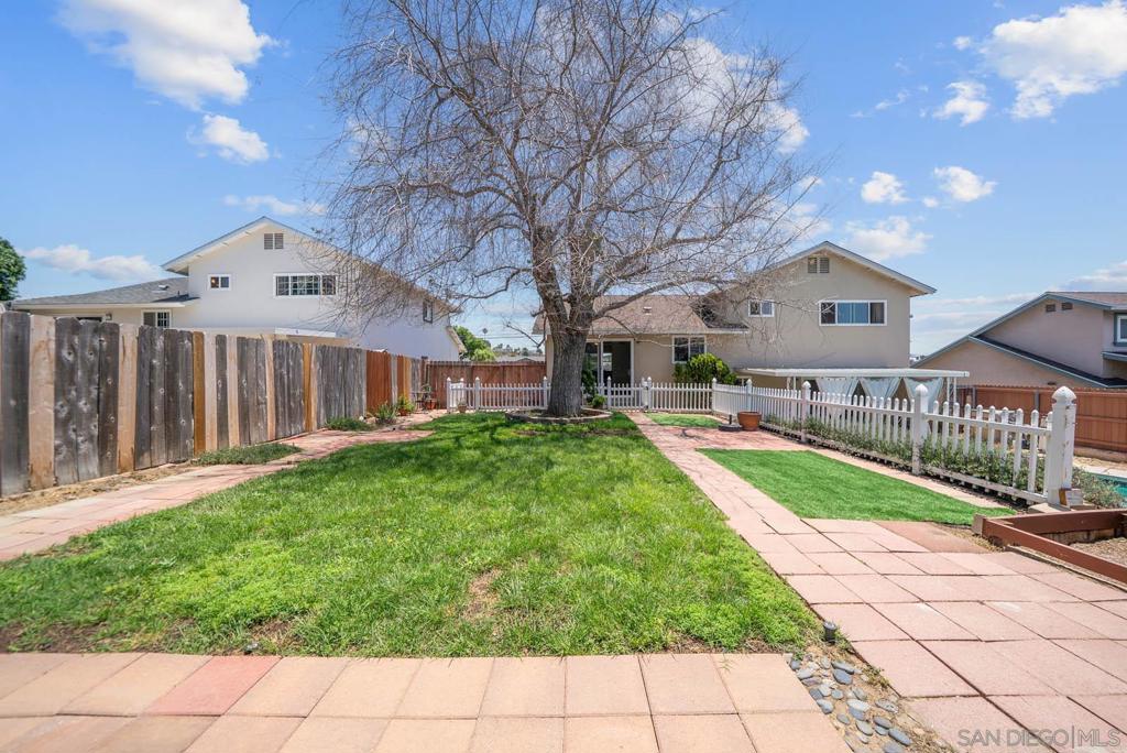 826 Floyd Ave