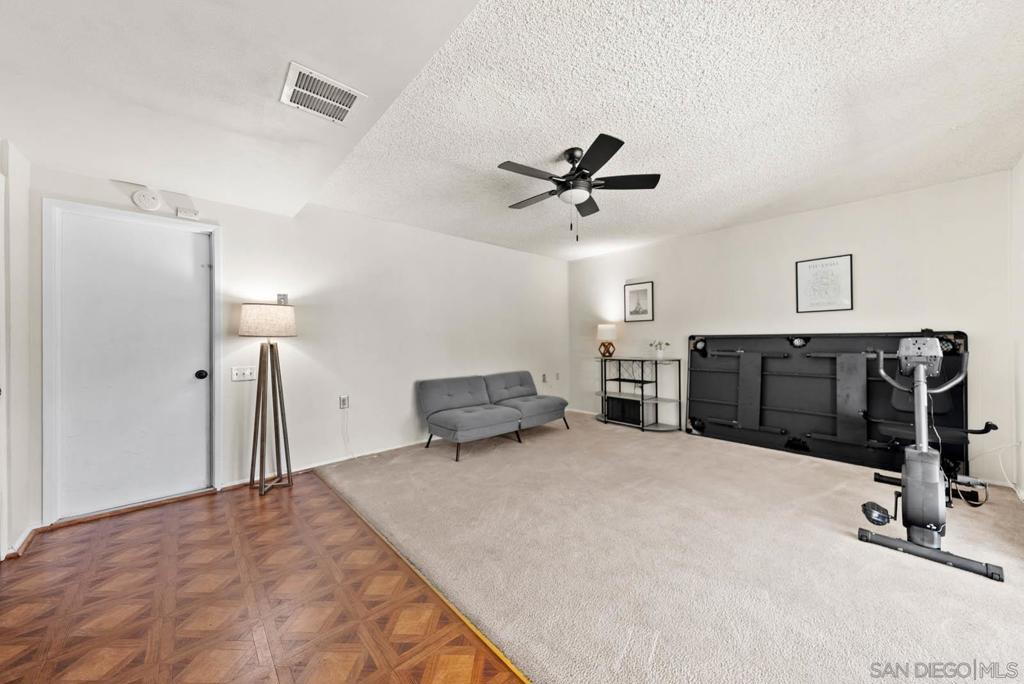 826 Floyd Ave