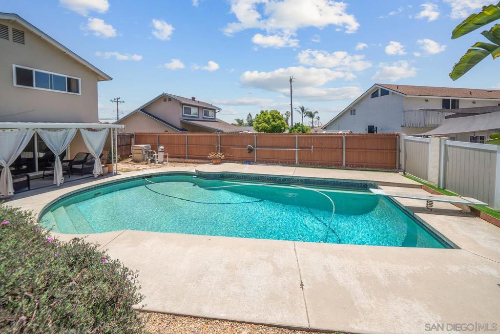 826 Floyd Ave
