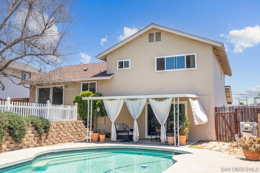 826 Floyd Ave