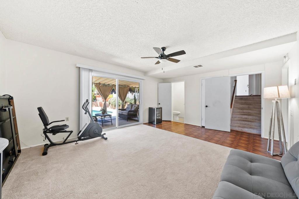826 Floyd Ave
