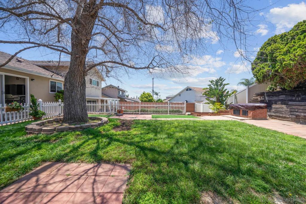 826 Floyd Ave