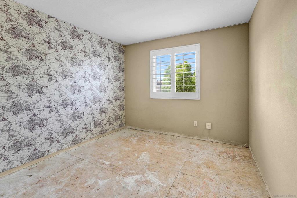 1124 Sparrow Lake Rd