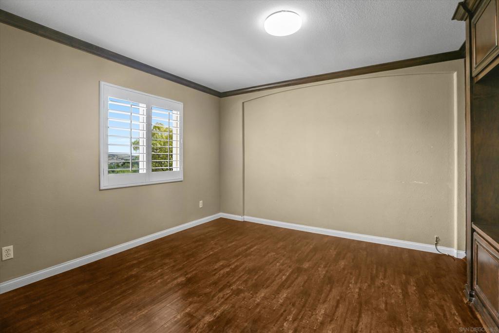 1124 Sparrow Lake Rd