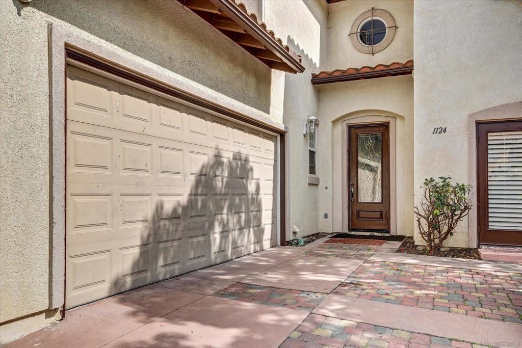 1124 Sparrow Lake Rd