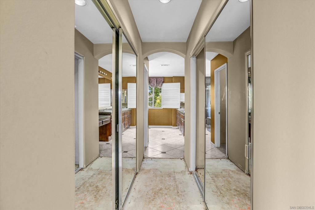 1124 Sparrow Lake Rd