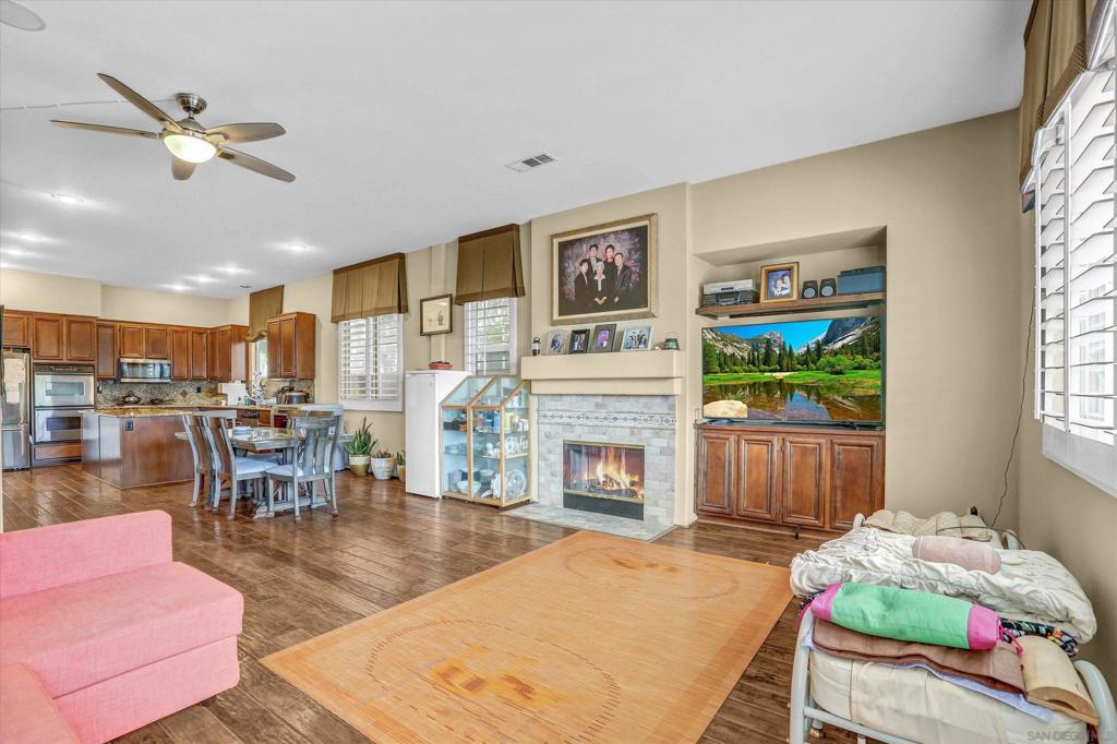 1124 Sparrow Lake Rd