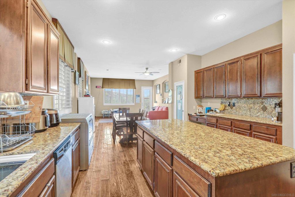 1124 Sparrow Lake Rd