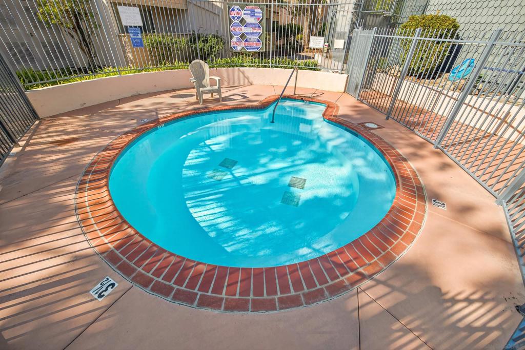 3290 Ashford St Unit E