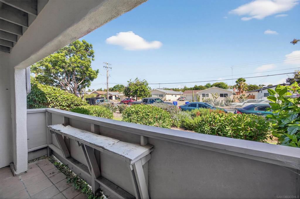 3290 Ashford St Unit E