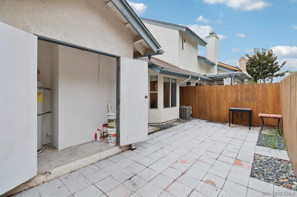 1953 Manzana Way