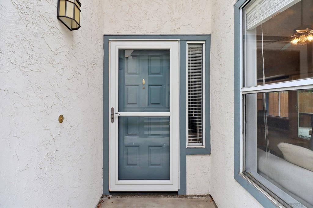 1953 Manzana Way