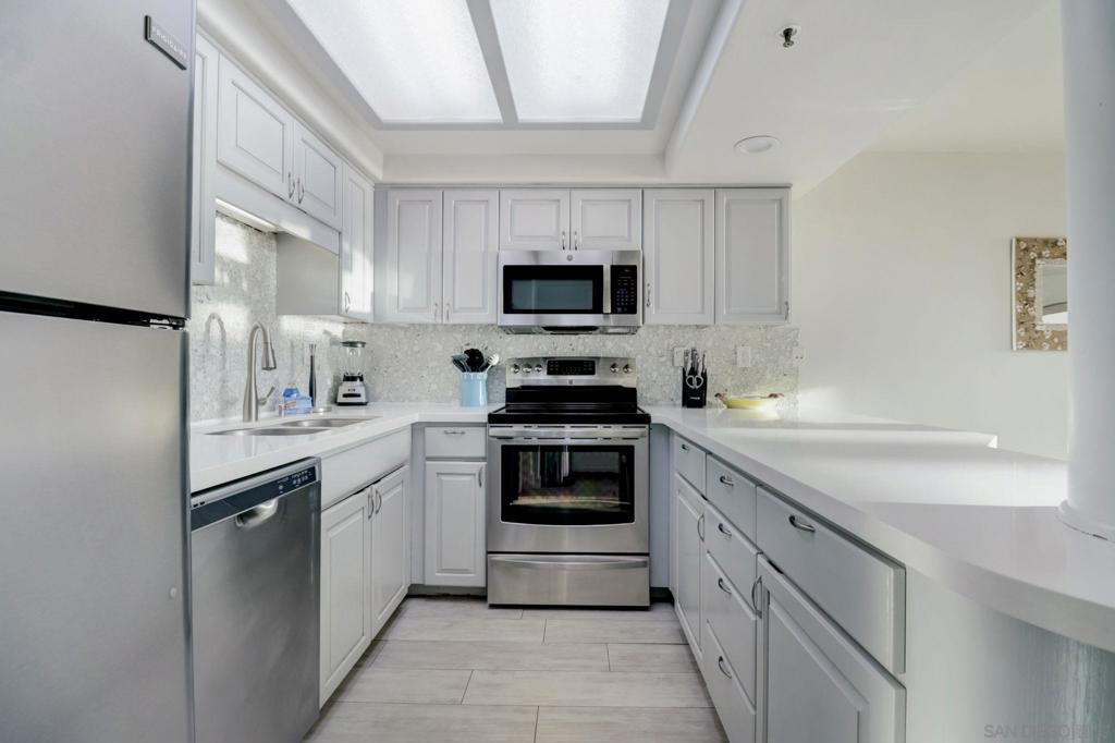 714 Seacoast Dr 104