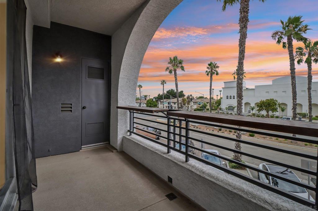 1760 E Palomar 101