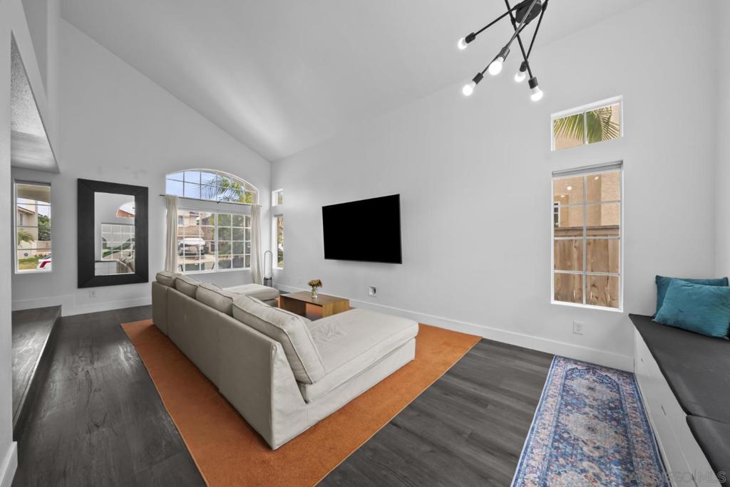 702 Sundance Ct