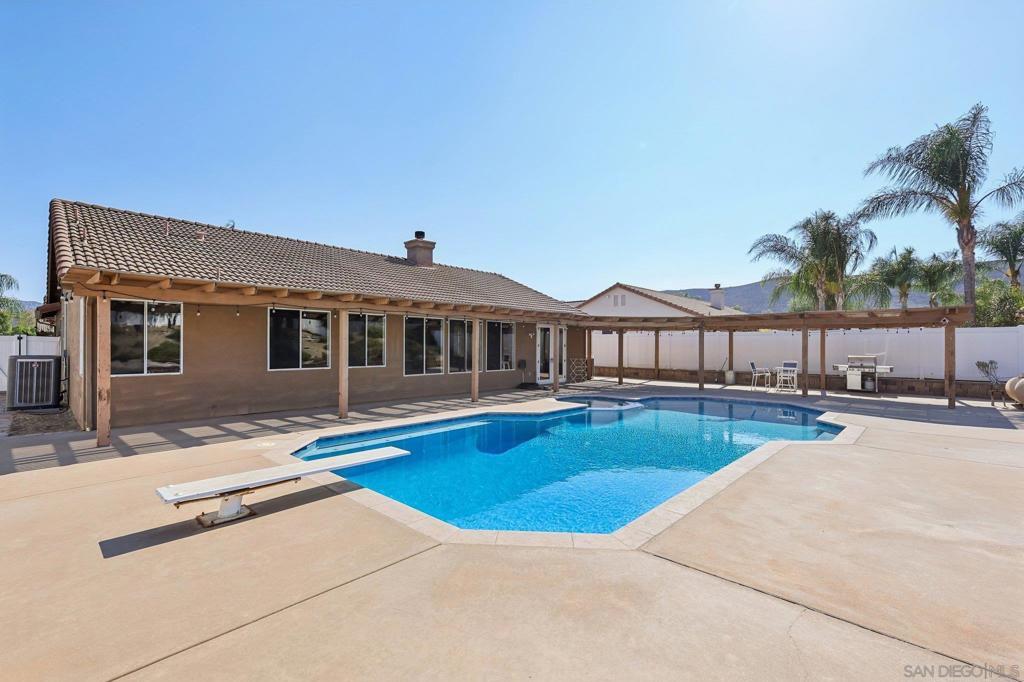16548 Open View