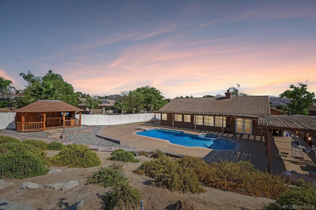 16548 Open View