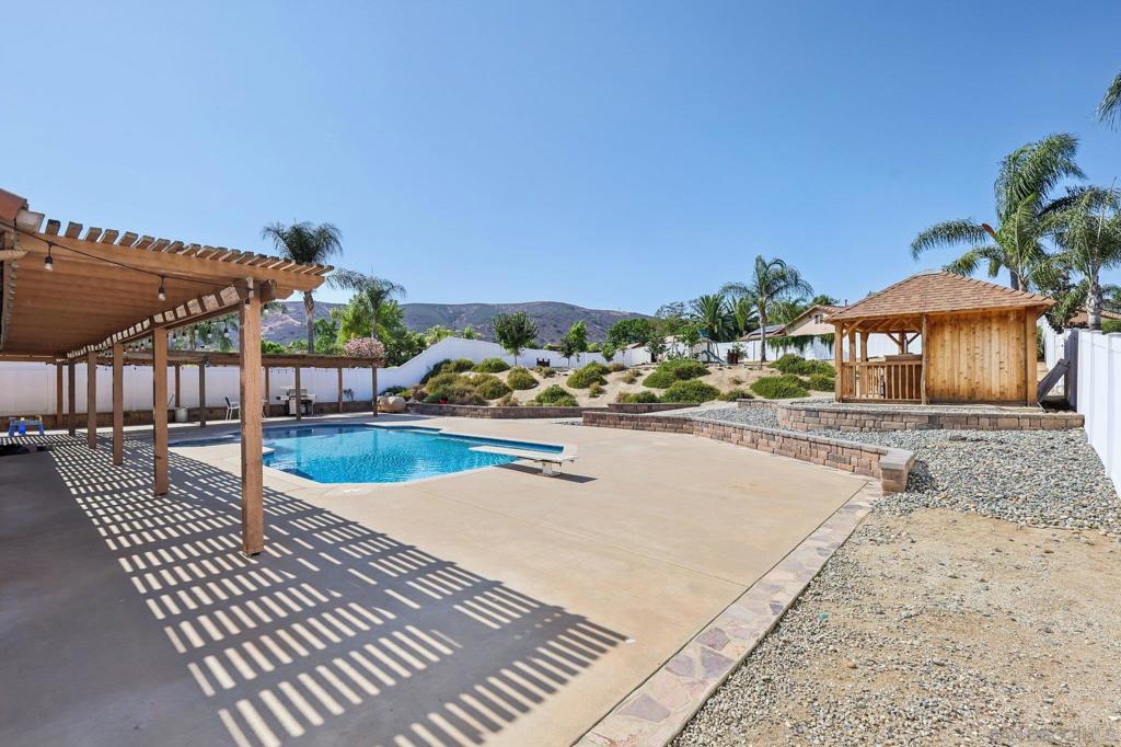 16548 Open View