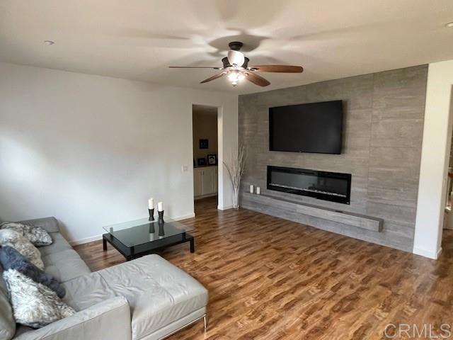 2207 Corte Anacapa