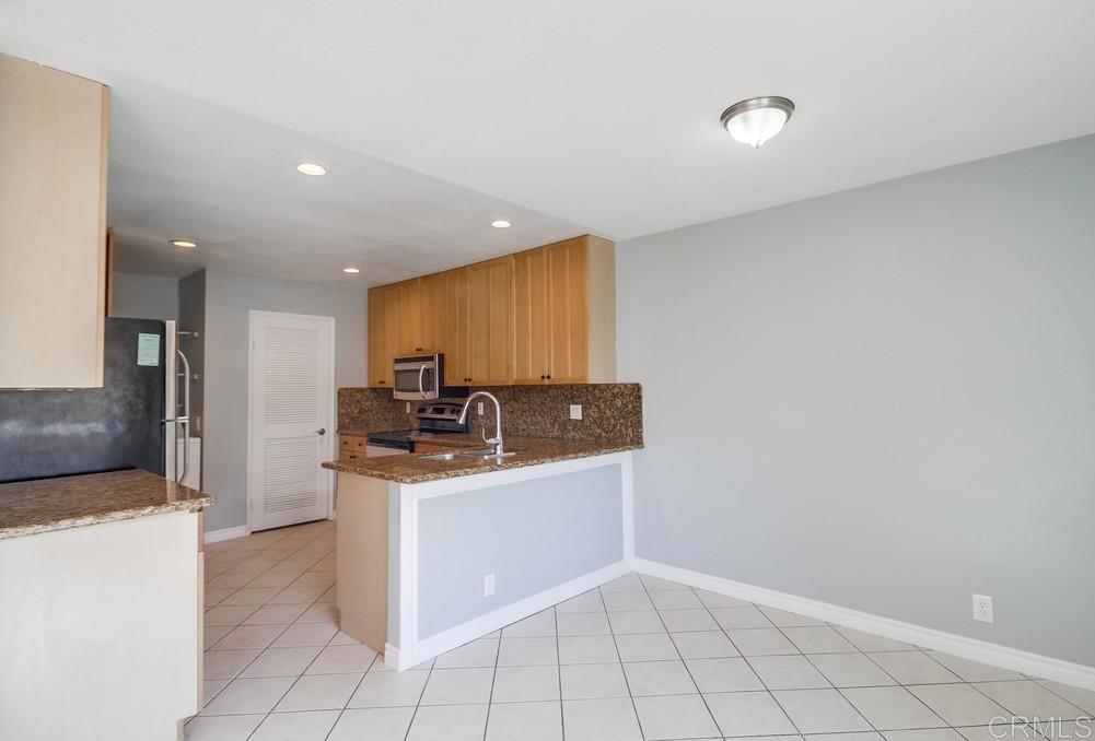 6856 Panamint Row 6