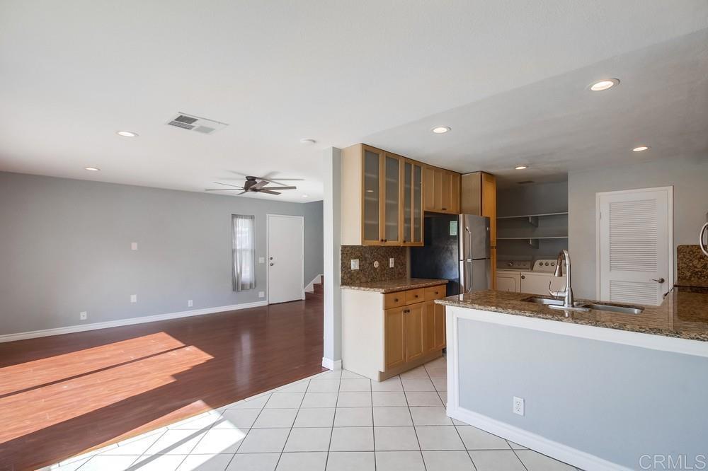 6856 Panamint Row 6