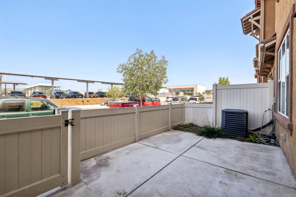1330 Santa Liza Avenue 6