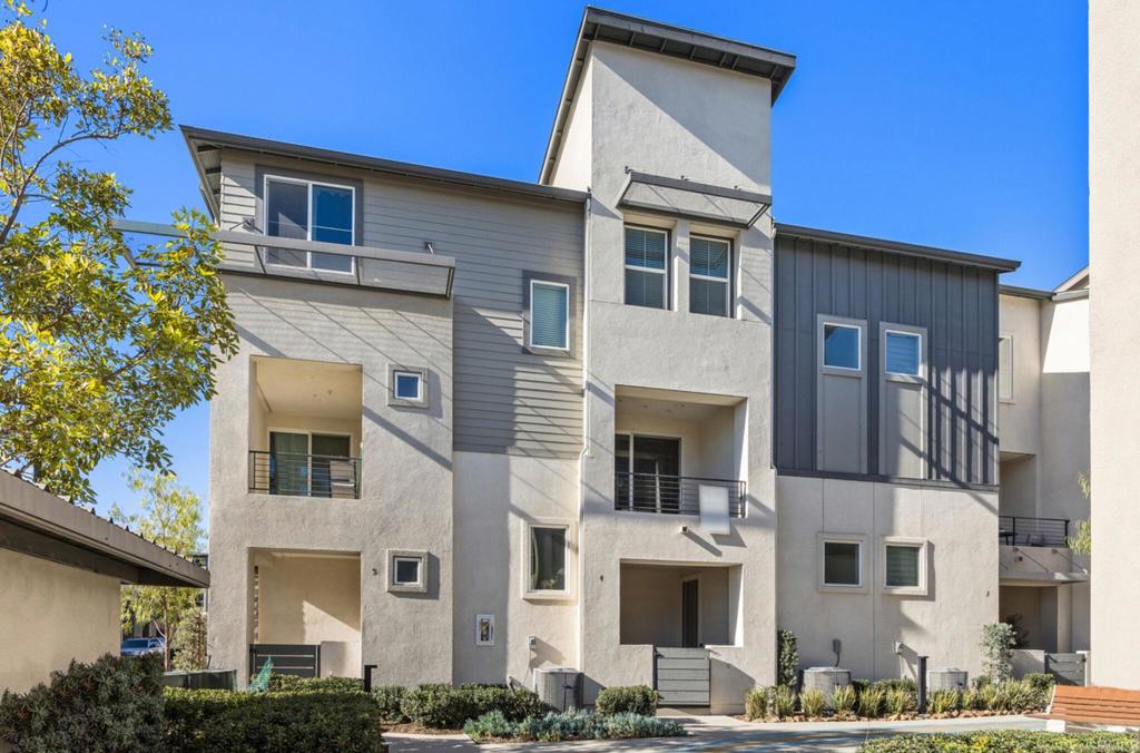 2325 Element Way 4