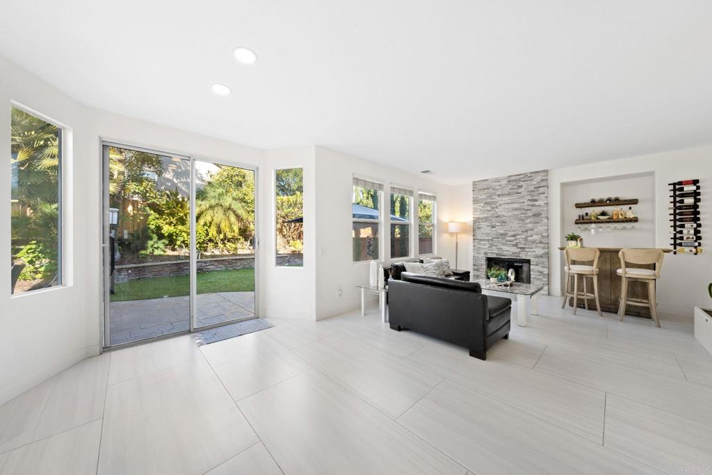 2505 Falcon Valley Drive