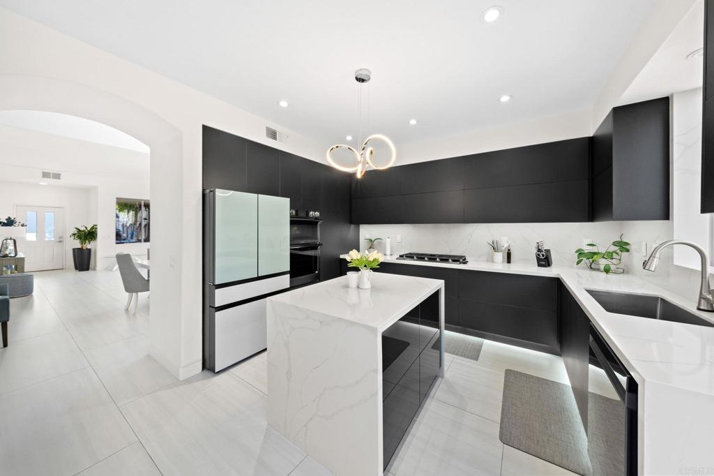 2505 Falcon Valley Drive