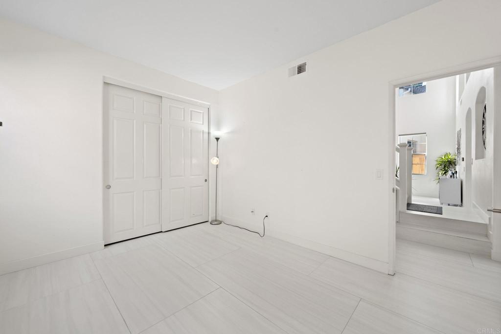 2505 Falcon Valley Drive