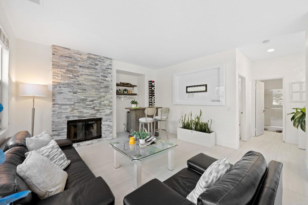 2505 Falcon Valley Drive