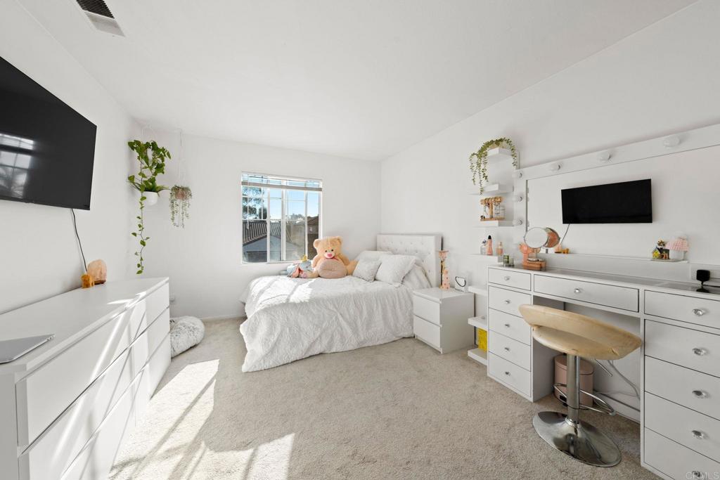 2505 Falcon Valley Drive