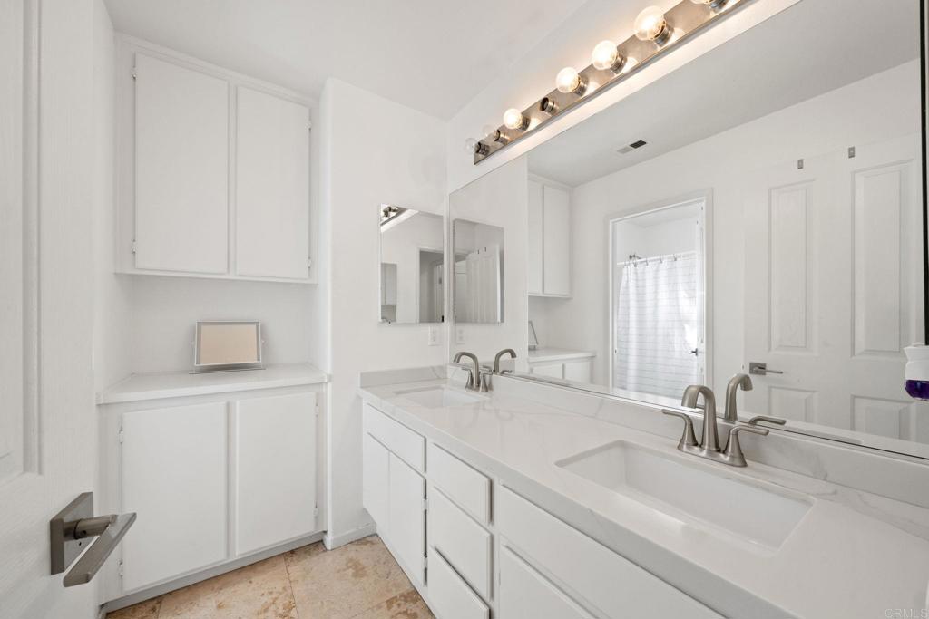 2505 Falcon Valley Drive